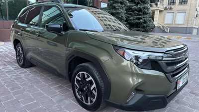 Subaru Forester 2.5L 2024 4WD — 车型实拍