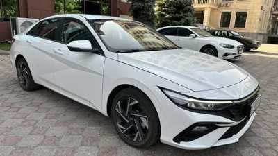 Hyundai Elantra 1.5L 2024 — 车型实拍