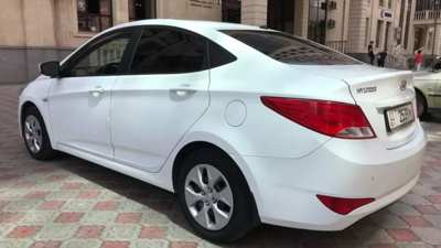Hyundai Accent 1.4L 2014 — 车型实拍