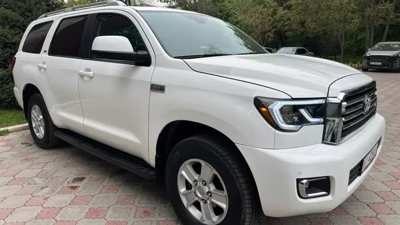 Toyota Sequoia 2018 4WD — 车型实拍